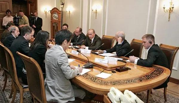 俄罗斯总统普京签署了一项降低使用核武器门槛的新原则