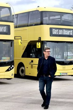 安迪•伯纳姆（Andy Burnham）建议，市长可以在铁路服务方面获得更大的权力