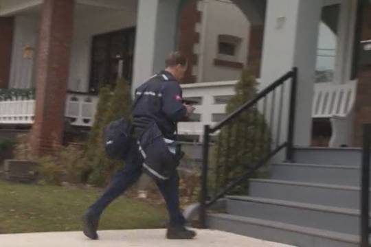 蒙特利尔东北部发生山体滑坡,房屋和道路被冲走