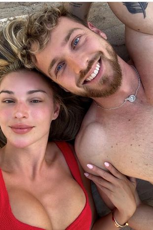Zara McDermott与《X Factor》老板的婚外情内幕