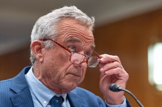 RFK Jr.的MAHA报告引起了人们对疫苗、美国食品和处方药的关注