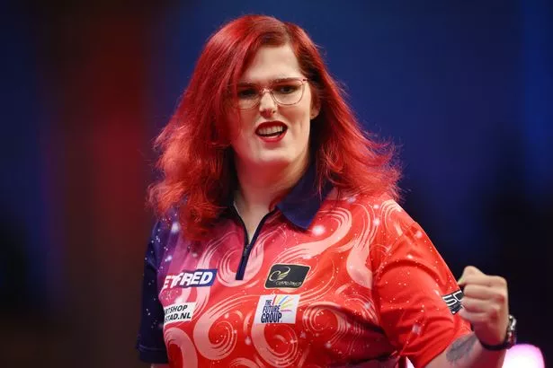 变性飞镖明星在Ally Pally bow之前向批评者发出了挑衅的信息