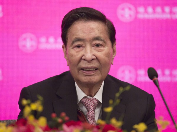 香港商界、政界精英出席地产大亨李兆基的葬礼