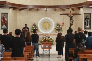 又一名记者在墨西哥遇害。以下是死亡人数的统计方法