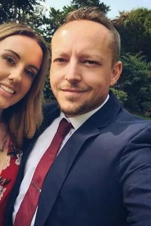 英国未婚男女因“不合时宜”的结婚誓言而遭人怒斥